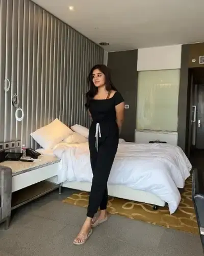 Call Girls Dhulian Cash On Delivery